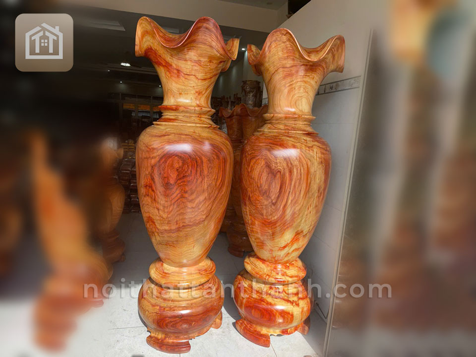 Lục bình gỗ hương đỏ